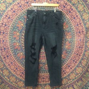 WILD FABLE Distressed High Rise Mom Jeans